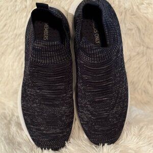 Members Only - Size 11 - Navy Blue & White